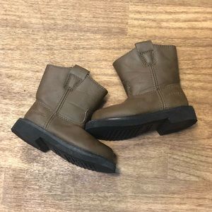 ⭐️ 4/$20 Brazo Boots